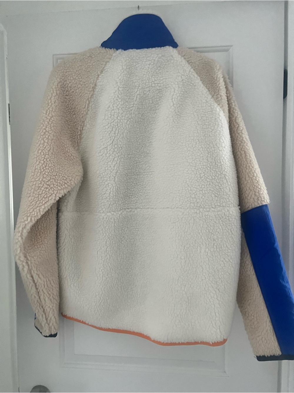 Nike Cream Sherpa Jacket with Blue Panels and Orange Trim - Picture 6 of 10